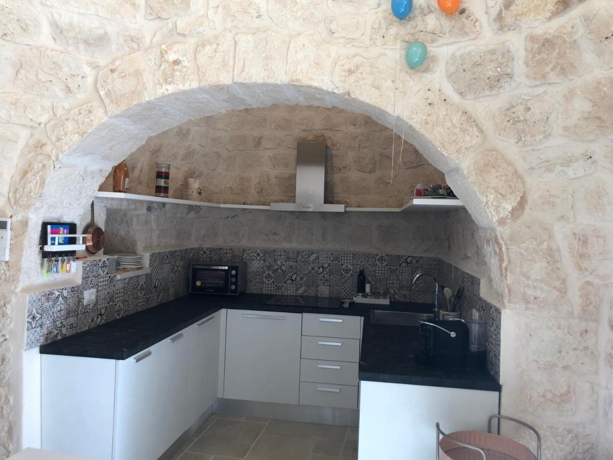 דירות אלברובלו Trullo Dell' Edera Con Piscina Privata מראה חיצוני תמונה