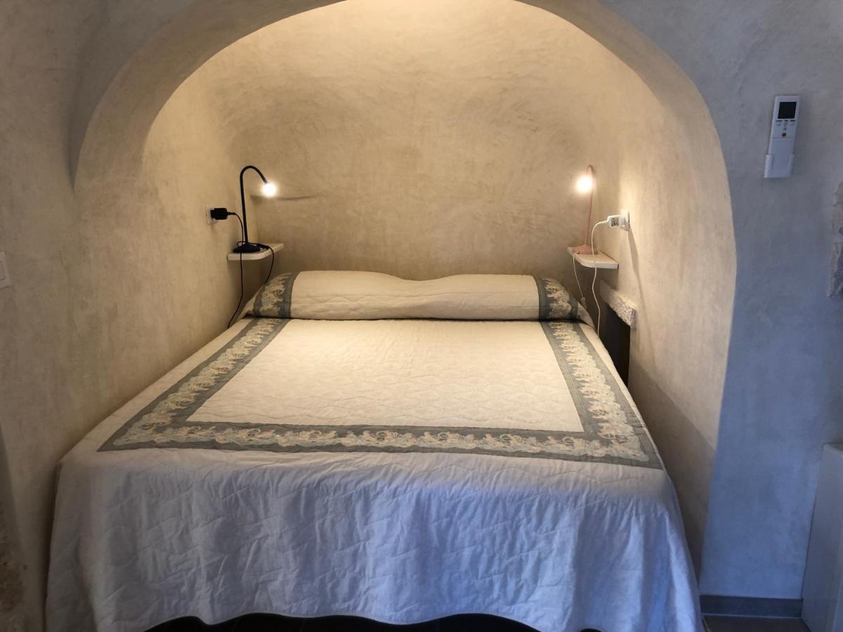 דירות אלברובלו Trullo Dell' Edera Con Piscina Privata מראה חיצוני תמונה